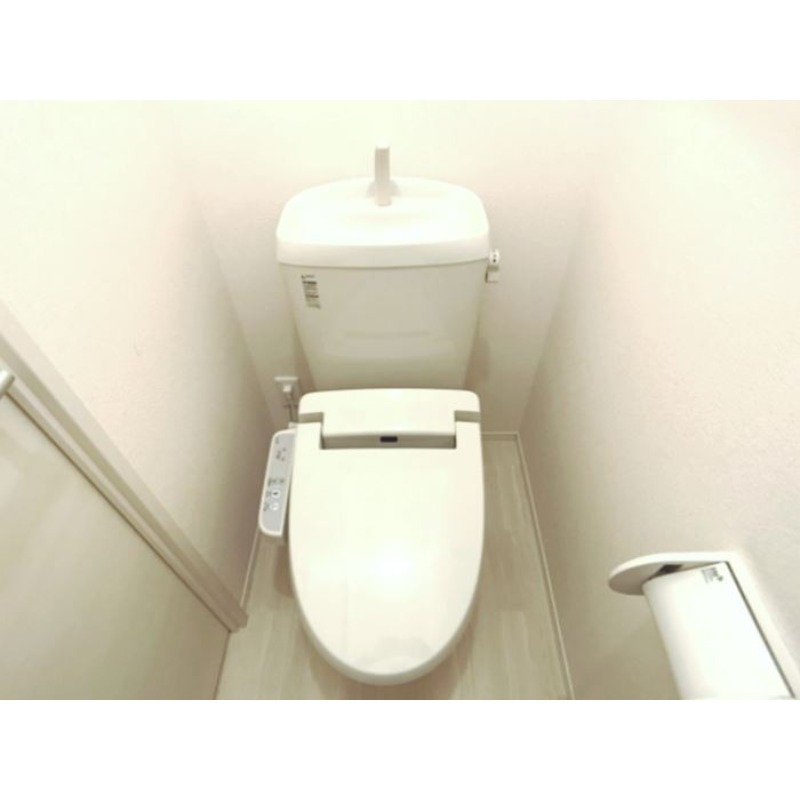 トイレ　図面と現状に相違がある場合には現状を優先