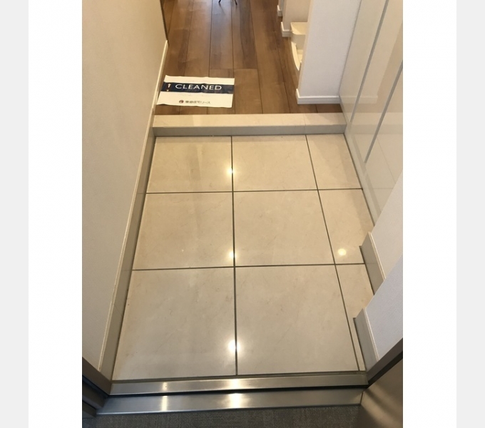 玄関　別部屋参考写真です。