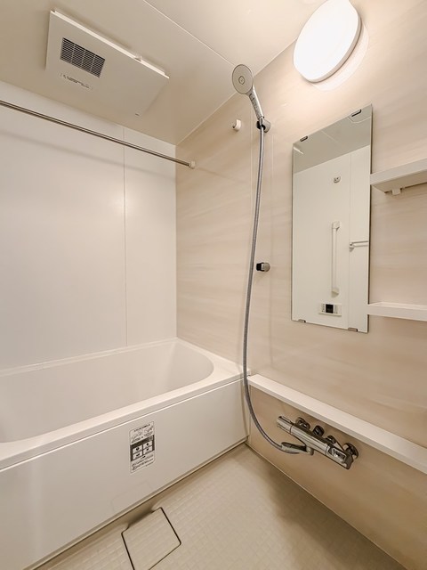 バス・シャワールーム　※写真は同タイプ住戸です。