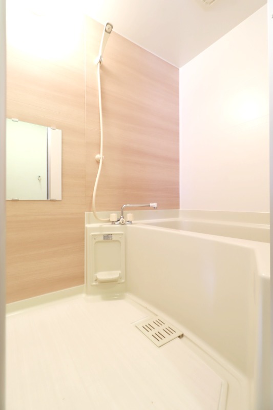 バス・シャワールーム　図面と現状に相違がある場合には現状を優先