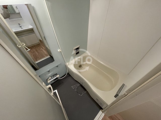 バス・シャワールーム　靱公園プライマリーワン　浴室