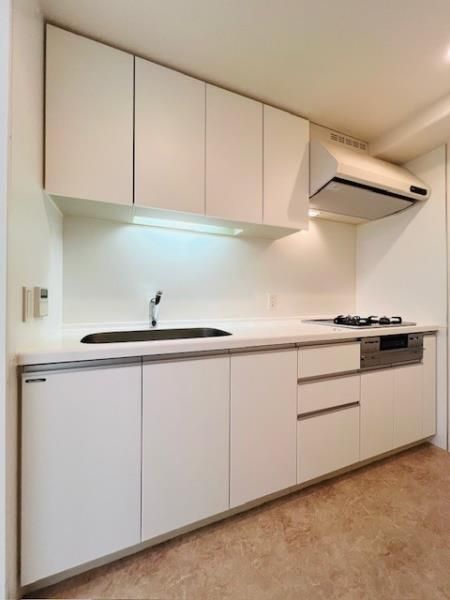 キッチン　※同タイプ部屋画像参照