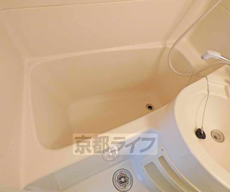 バス・シャワールーム　綺麗なお風呂です。