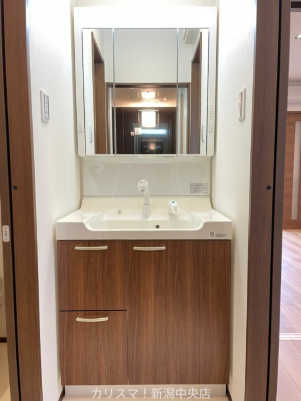 洗面設備　※別部屋参考写真