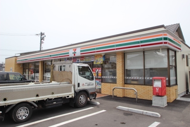 コンビニ　セブンイレブン（コンビニ）まで160m