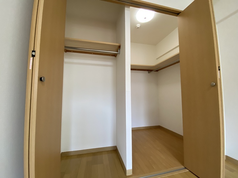 収納　ウォークインクローゼット