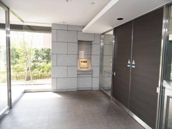 エントランス　エントランス