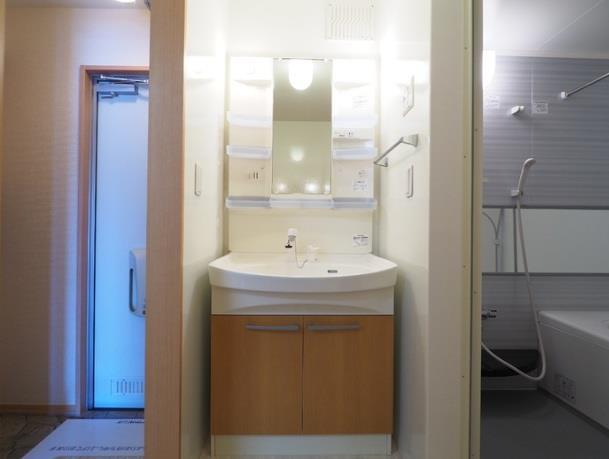 洗面設備　洗髪洗面化粧台