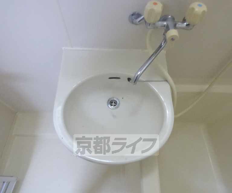 洗面設備　洗面台です。