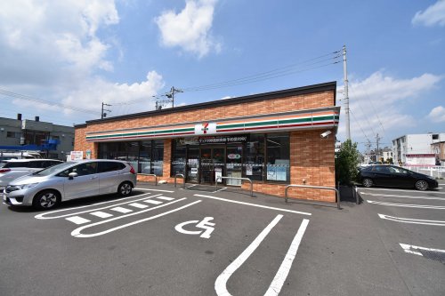 コンビニ　セブンイレブン 札幌北18条東15丁目店（コンビニ）まで391m