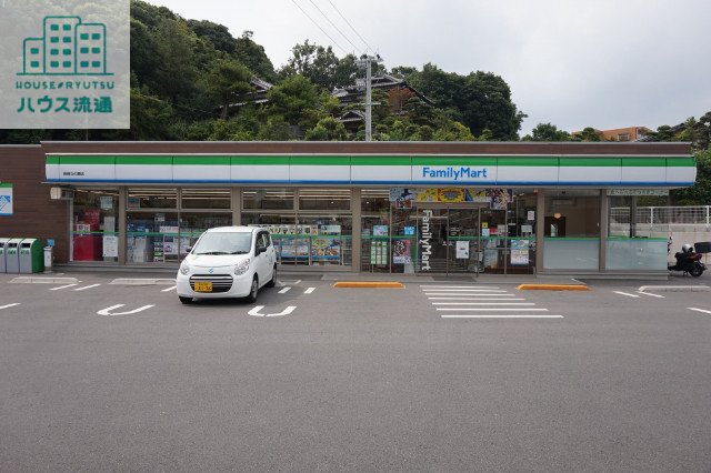 コンビニ　ファミリーマート長崎女の都店（コンビニ）まで470m