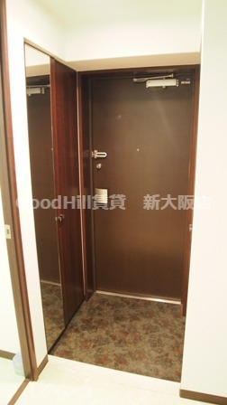 玄関　アーバンフラッツ西中島