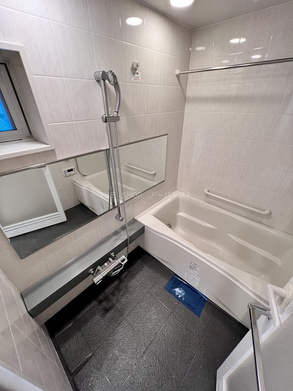 バス・シャワールーム　追い炊き機能付き