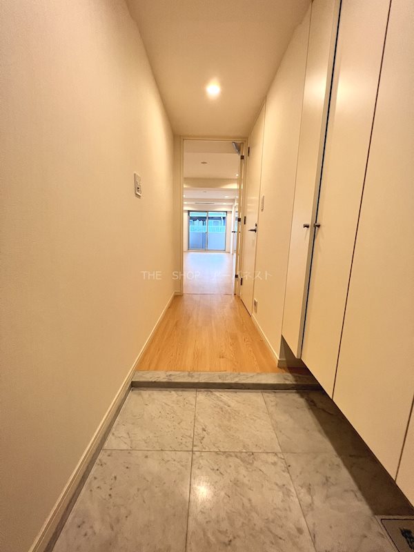 玄関　玄関スペース