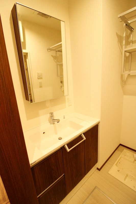 洗面設備　独立の洗面台！