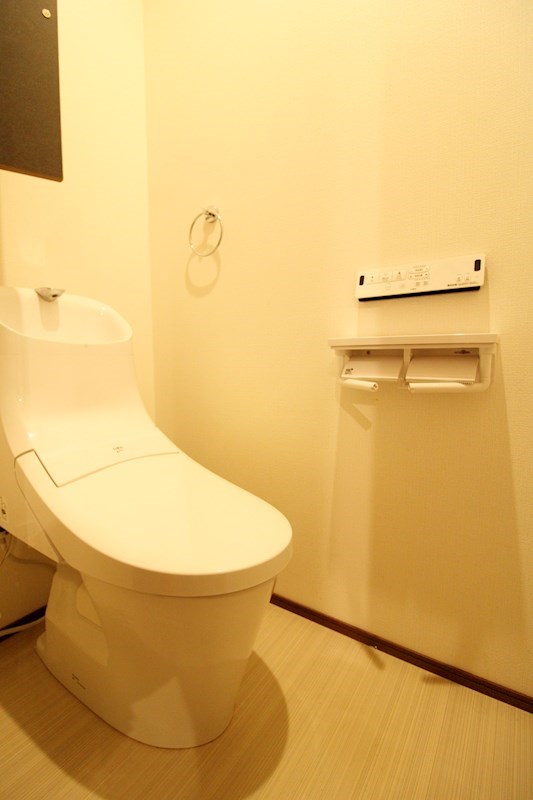 トイレ　温水洗浄便座！