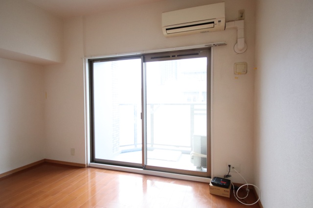 居室・リビング　※別室の参考写真の為、現況優先です。