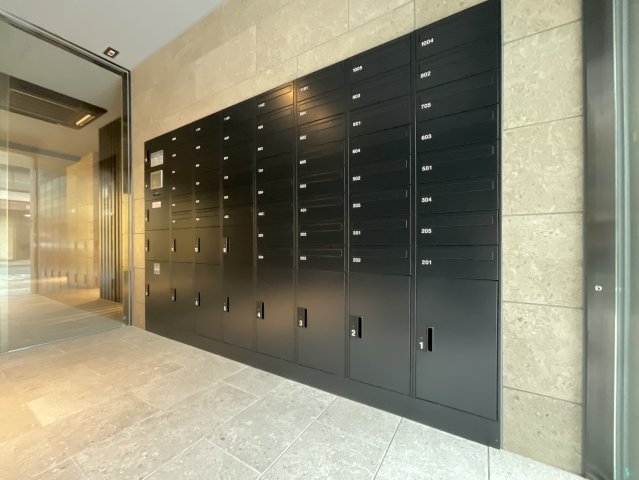 ロビー　建物の内部です