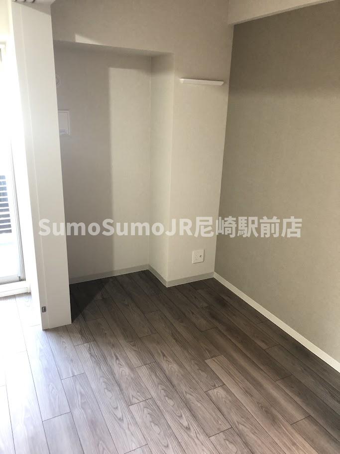 その他部屋・スペース　広くて明るい寝室