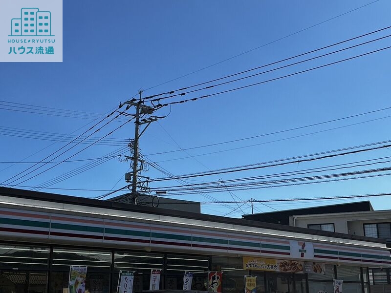 コンビニ　セブンイレブン諫早平山町店（コンビニ）まで495m