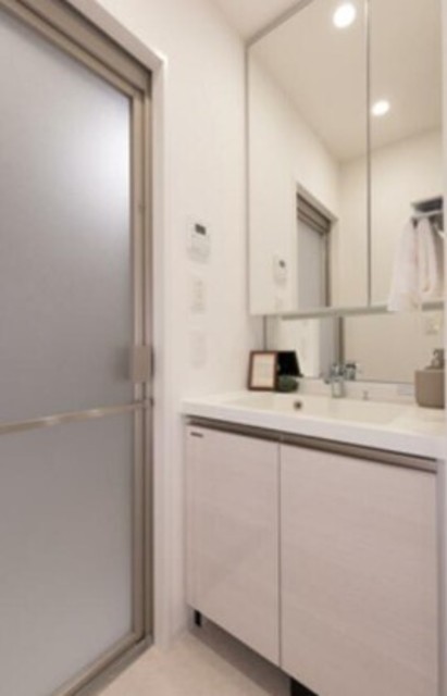 洗面設備　同仕様