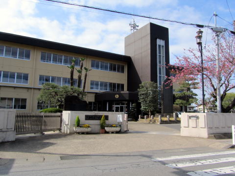 小学校　下妻市立下妻小学校（小学校）まで1322m