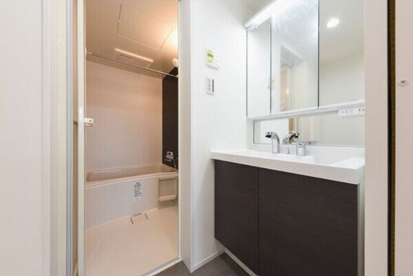 洗面設備　初期費用分割可★ご希望の場所まで無料送迎サービス付♪