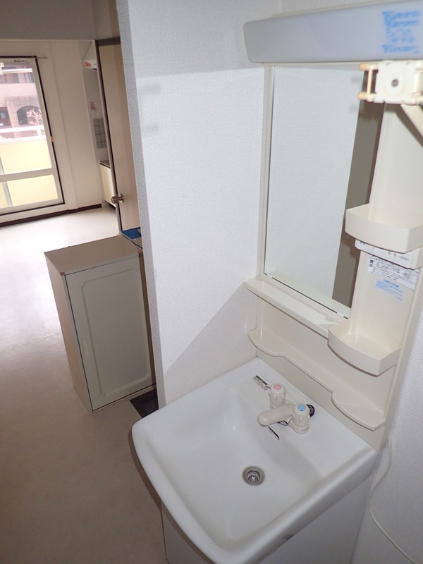 洗面設備　※203号室の参考写真になります。