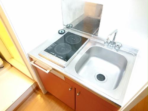 キッチン　号室によりタイプが異なる場合があります。