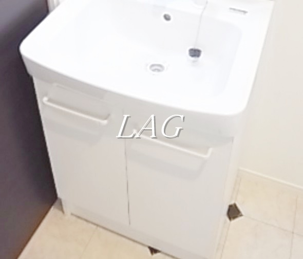 洗面設備　独立洗面台です。