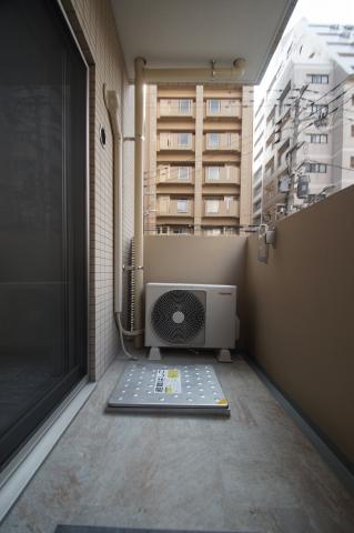 バルコニー　外からの目が気にならないバルコニーで洗濯物が干せます