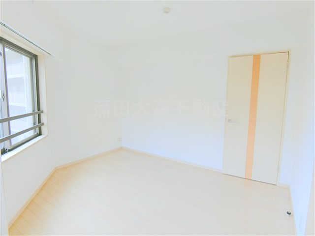 その他　洋室6.4帖