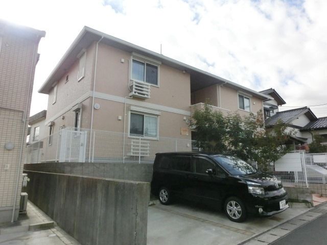 建物外観　洋風の外観でお洒落ですね。