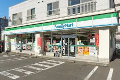 コンビニ　ファミリーマート東札幌6条店（コンビニ）まで343m