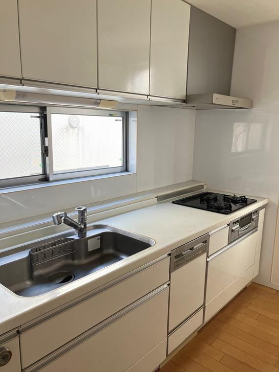 キッチン　キッチンでお料理をお楽しみください