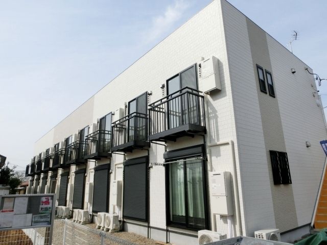 建物外観　2014年完成のきれいな物件！