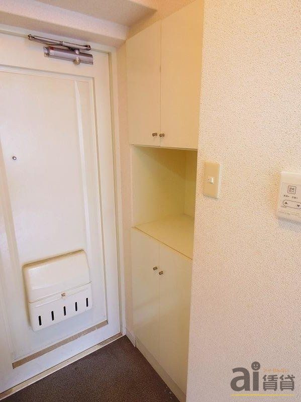 玄関　※別号室写真です