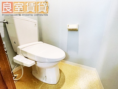 トイレ　※同タイプの間取り写真を使用。現状優先。