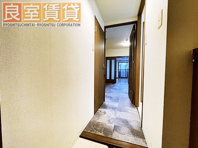 玄関　※同タイプの間取り写真を使用。現状優先。