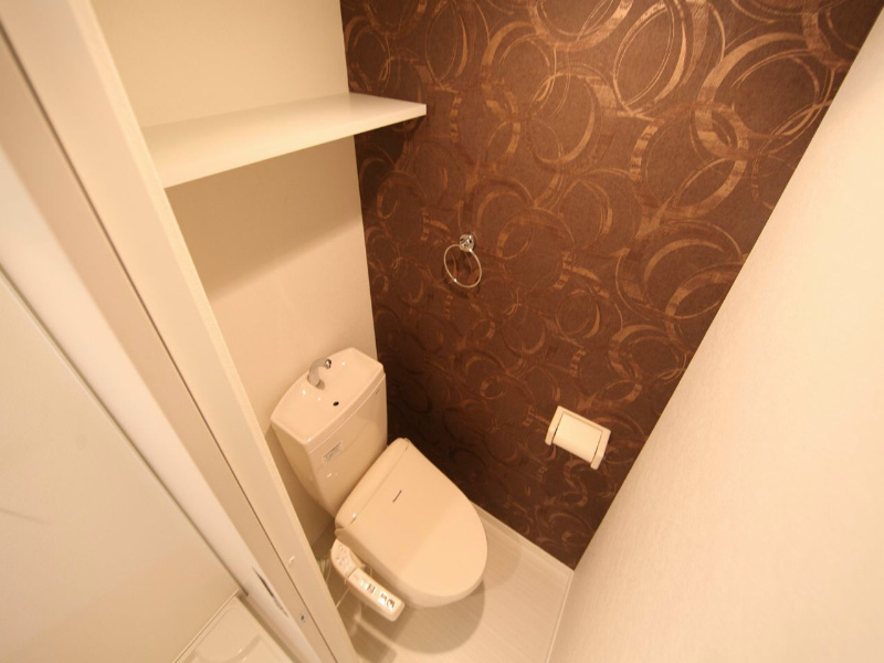 トイレ　温水洗浄暖房便座付トイレ