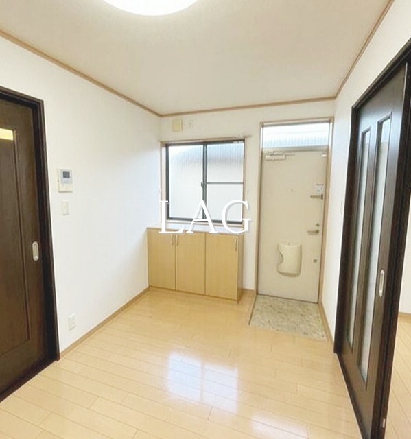 玄関　玄関です。