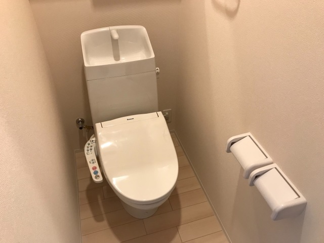 トイレ　シャワー付トイレ
