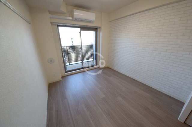 居室・リビング　プレサンス大手前ピリオド　リビング