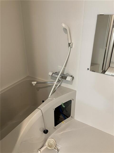 バス・シャワールーム　?