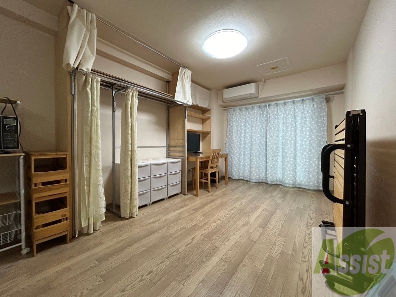 居室・リビング　内装リフォーム済で大変きれいなお部屋です！