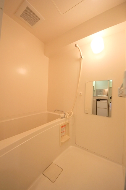 バス・シャワールーム　エスリード梅田西第３