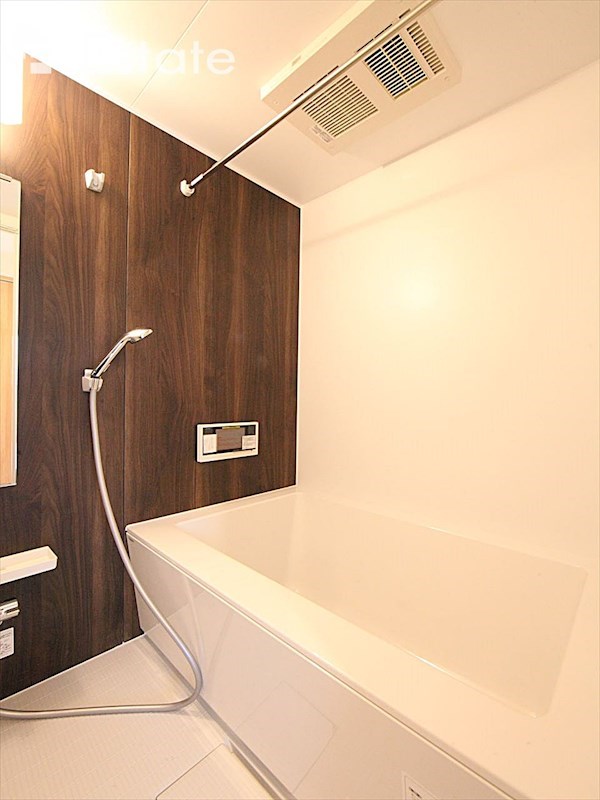 バス・シャワールーム　バスルーム