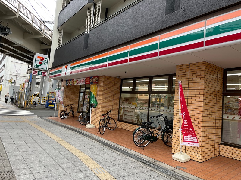 コンビニ　セブンイレブン 大阪南市岡3丁目店（コンビニ）まで184m