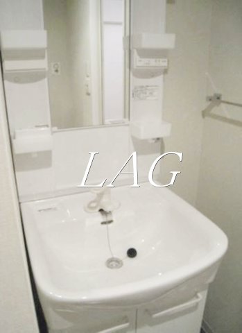 洗面設備　独立洗面台です。