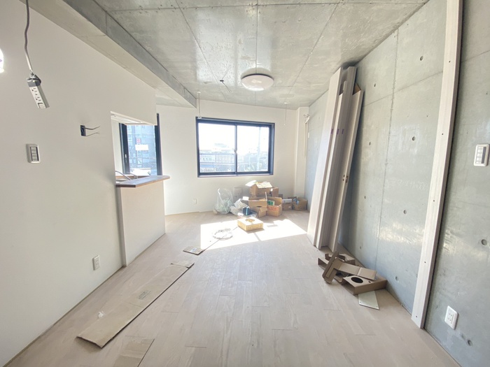 建物外観　建築中